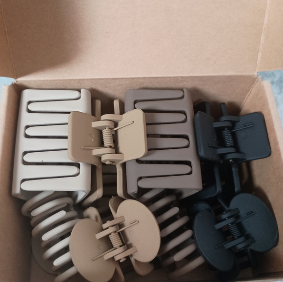 8pc Womens Matte Hair Clips Claw Hair Accessories - Picture 6 of 6